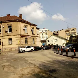  Апартаменты артгалерея у серці львова